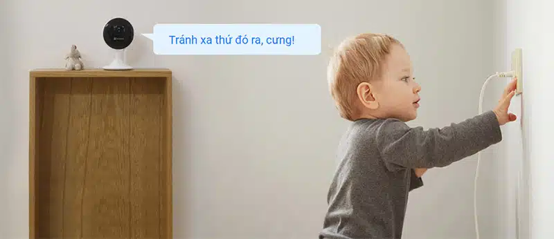 img data-src=”https://maxsmart.vn/wp-content/uploads/2024/07/7-2.jpg” alt=”Camera Ezviz C1C-B 2MP có tính năng đàm thoại 2 chiều”