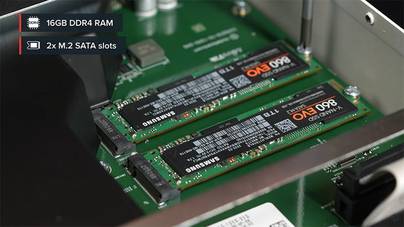 RAM DDR4 và 2 ổ cứng M2