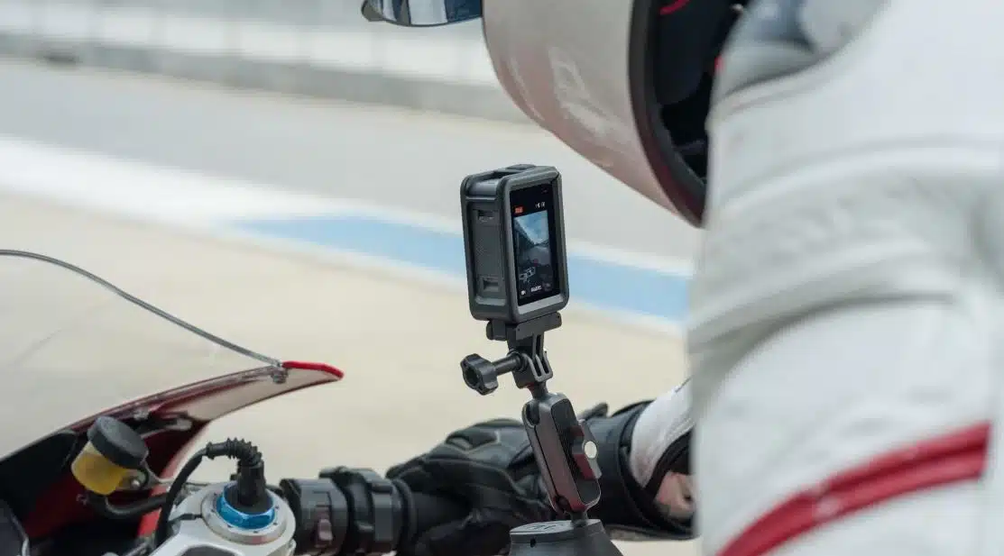 Camera hành trình DJI Osmo Action 3 Adventure Combo