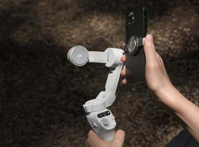 DJI Osmo Mobile SE - Gimbal cầm tay chống rung cho smartphone 