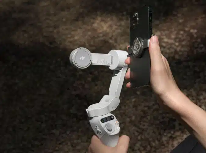 DJI Osmo Mobile SE - Gimbal cầm tay chống rung cho smartphone