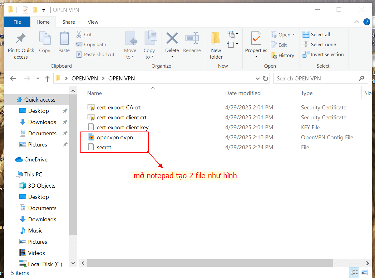 Mở notepad tạo 2 file tương ứng